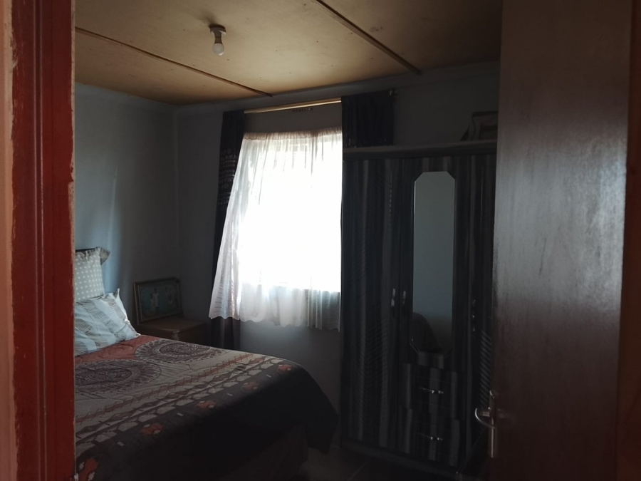  Bedroom Property for Sale in Umrhabulo Triangle Western Cape